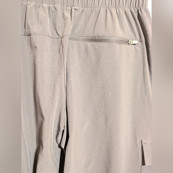 NWT All in Motion Women's Stretch Cargo Jogger Pants - Gray XS - Picture 6 of 7